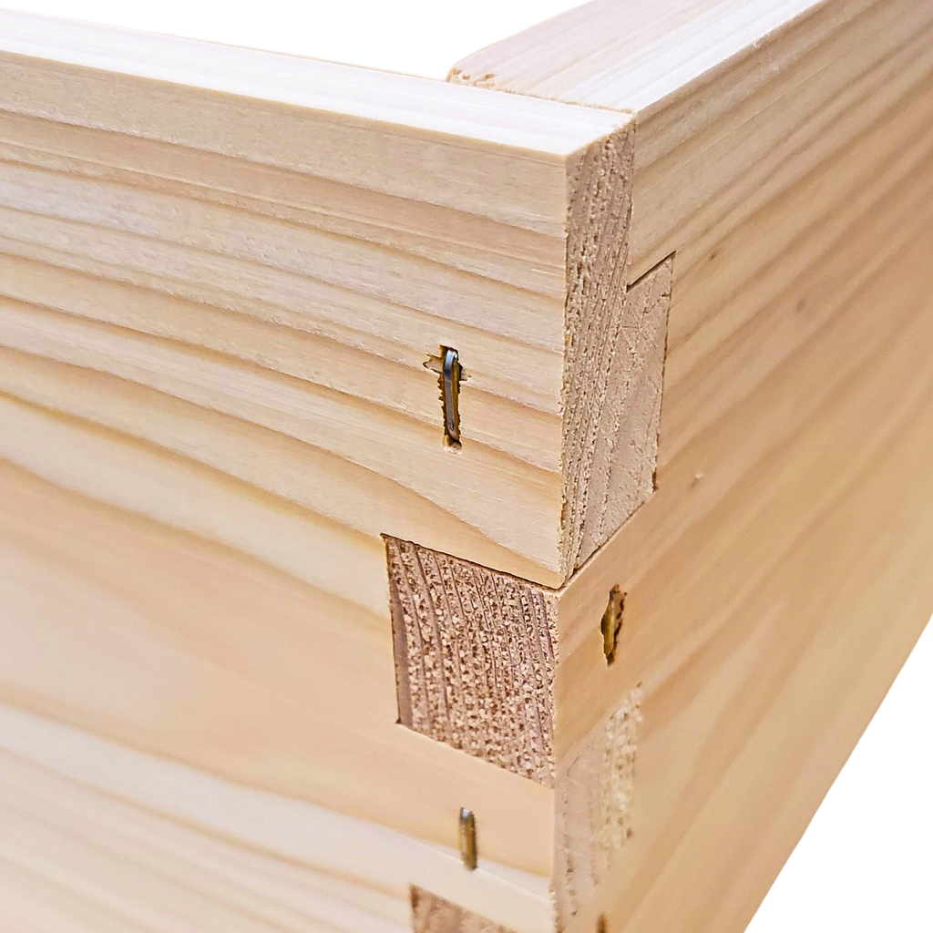 8-Frame Cypress Medium 6 5/8-inch Super Box