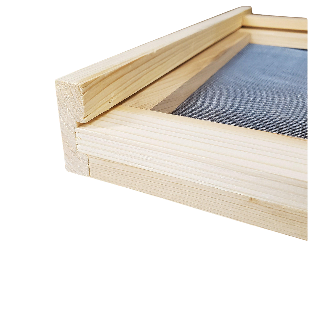 8 Frame Cypress Screened Bottom Board