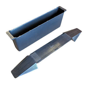 Medium Internal Frame Feeder with Ladders