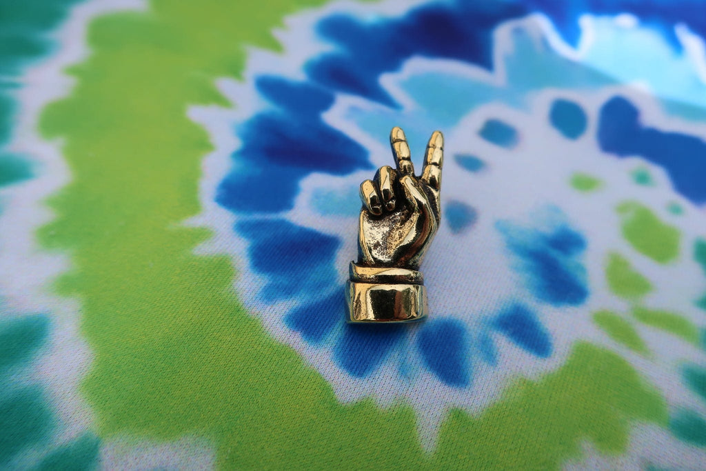 Peace Hand Sign Gold Lapel Pin